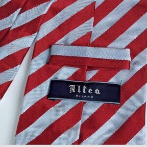 Altea  nice red colour ,silver  striped Silk tie .Made in Italy 🇮🇹